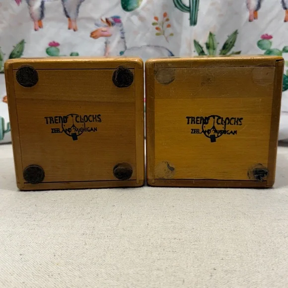 Vintage Wooden Dice Poker Chip Caddy Set by Trend Clocks Zeeland, Mi. - Picture 10 of 13